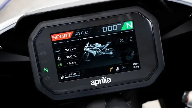 Aprilia RS 457 lifestyle view