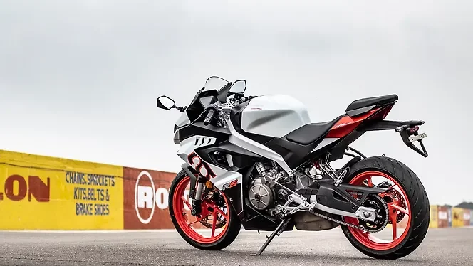 Aprilia RS 457 rear view