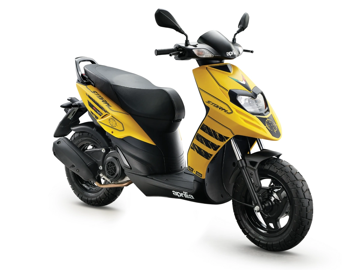 Aprilia SR 125 Storm Yellow colour variant side profile