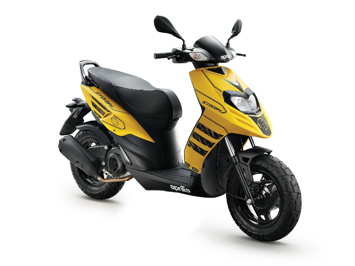 Aprilia SR Storm 125 yellow colour variant scooter