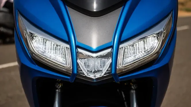 Aprilia SXR 160 lifestyle view