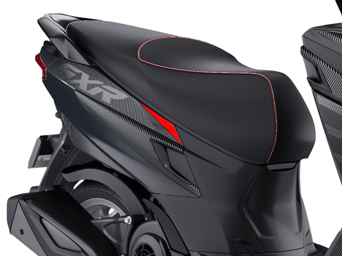 Aprilia SXR 160 premium scooter seat design and rear body styling close up