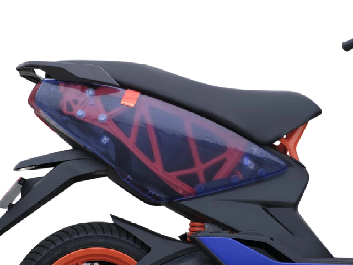 Ather 450 Apex seat design and transparent rear body panel
