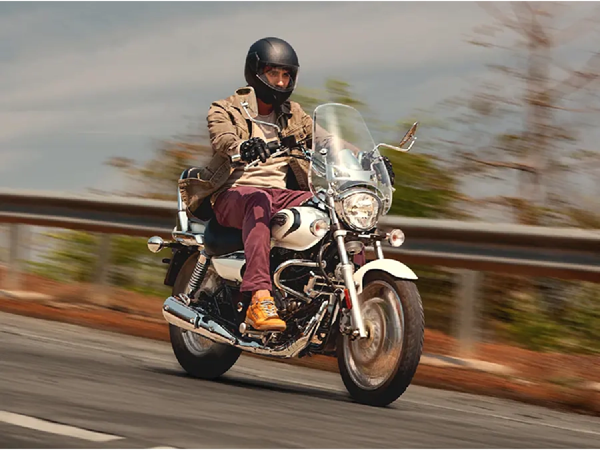 Rider cruising on Bajaj Avenger Cruise 220 motorcycle