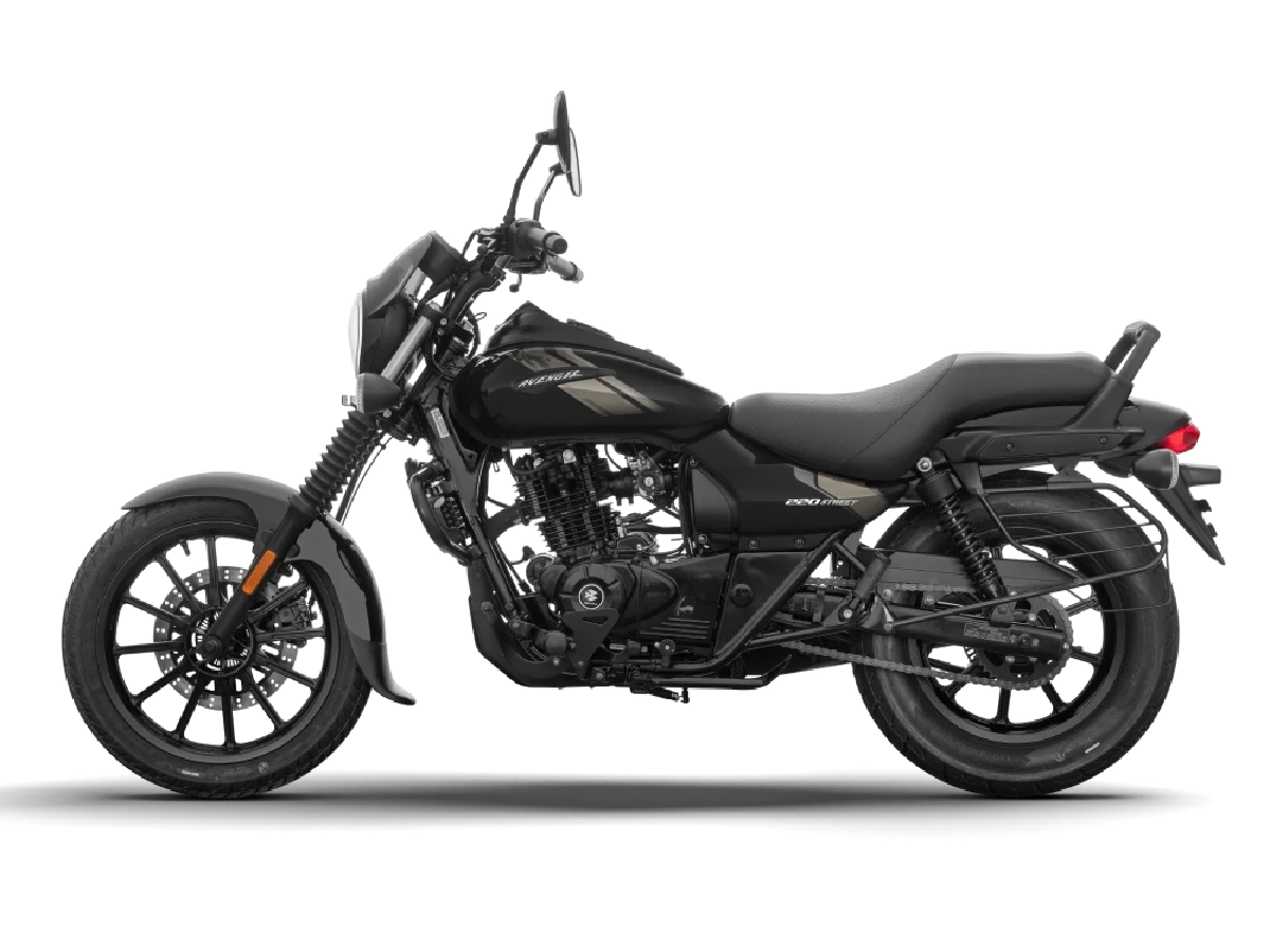 Bajaj Avenger Street 220 Ebony Black side profile
