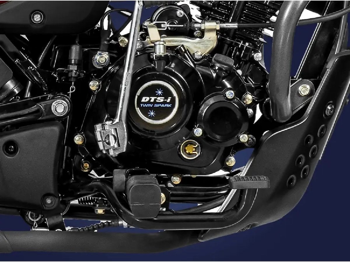 Bajaj CT 110X DTS-i engine close-up image