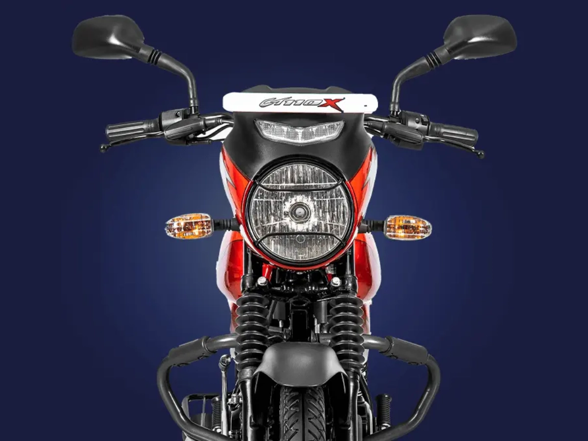 Front close-up view of Bajaj CT 110X headlamp