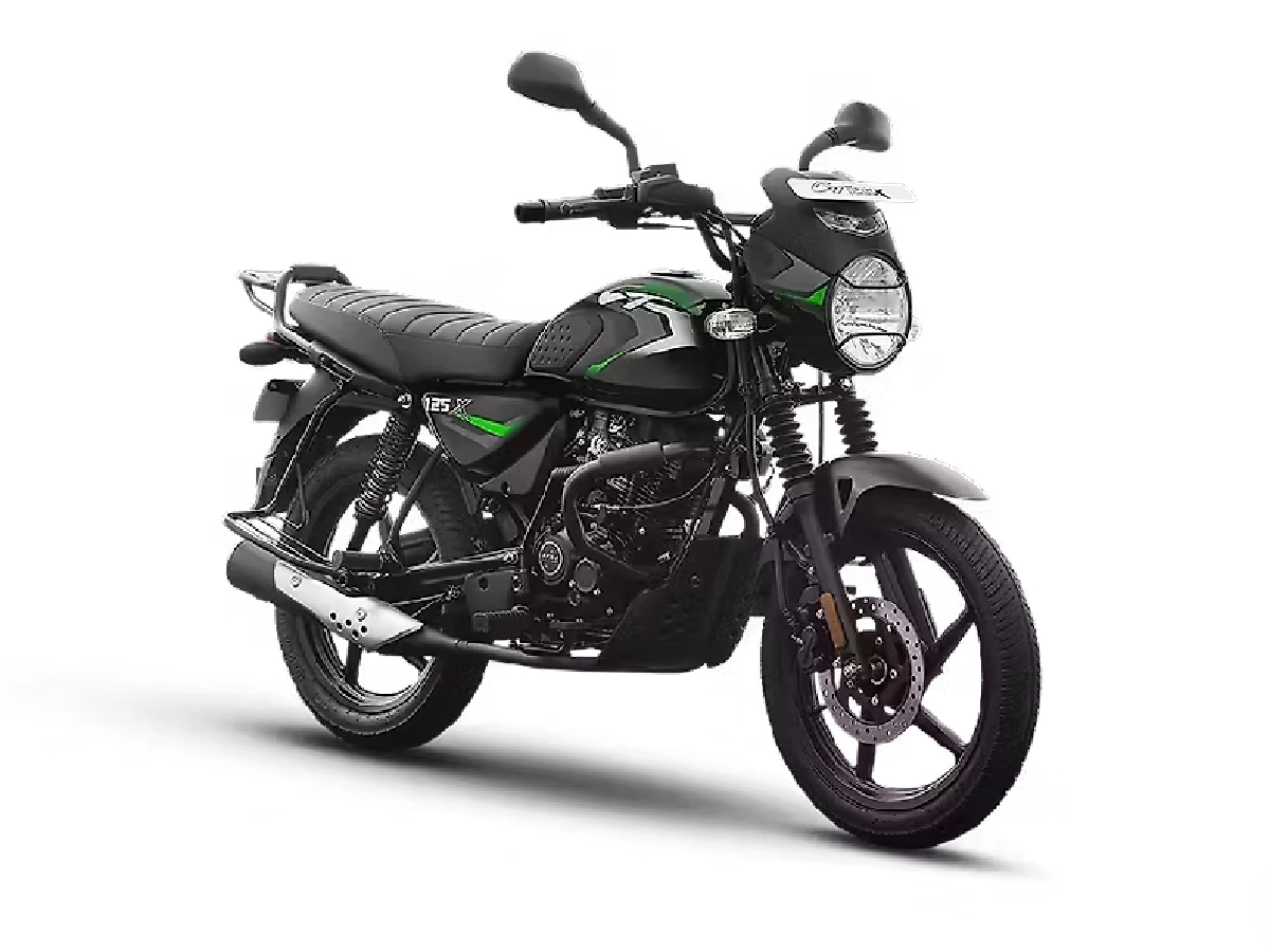 Bajaj CT 125X Ebony Black with Green decals front angle