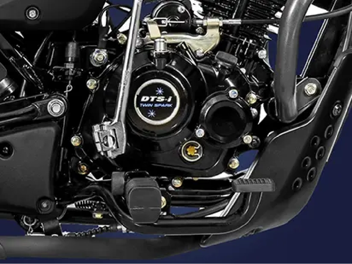 Bajaj CT 125X DTS-i engine close-up image