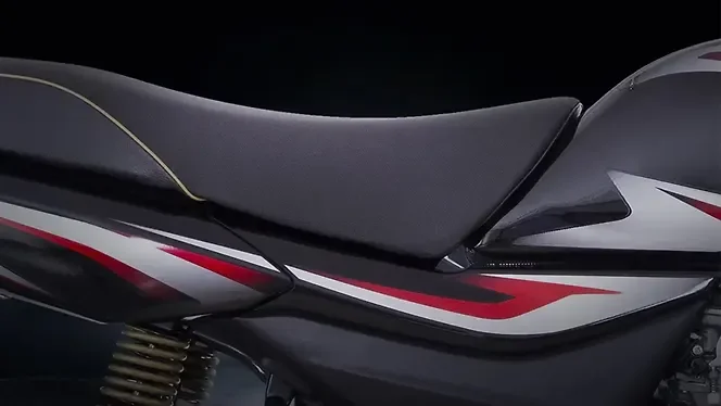 Bajaj Platina 100 lifestyle view