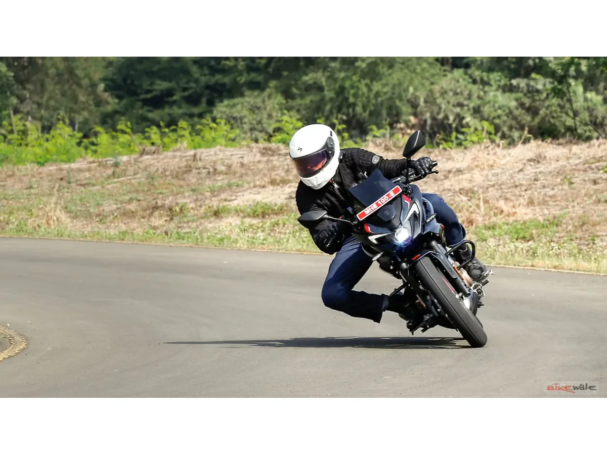 Bajaj Pulsar F250 gallery image 106