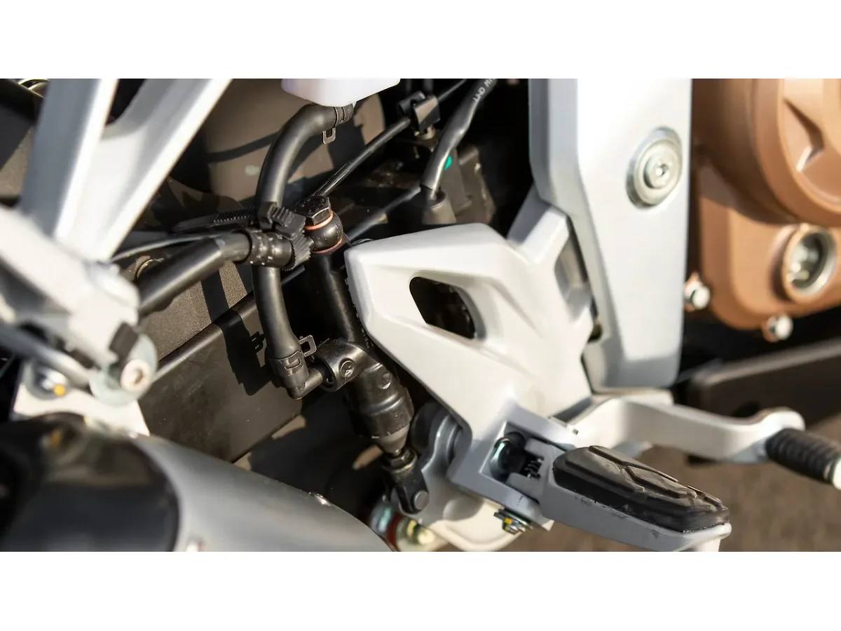 Bajaj Pulsar F250 gallery image 156