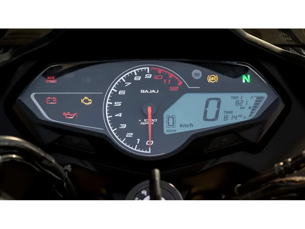 Bajaj Pulsar F250 gallery image 38