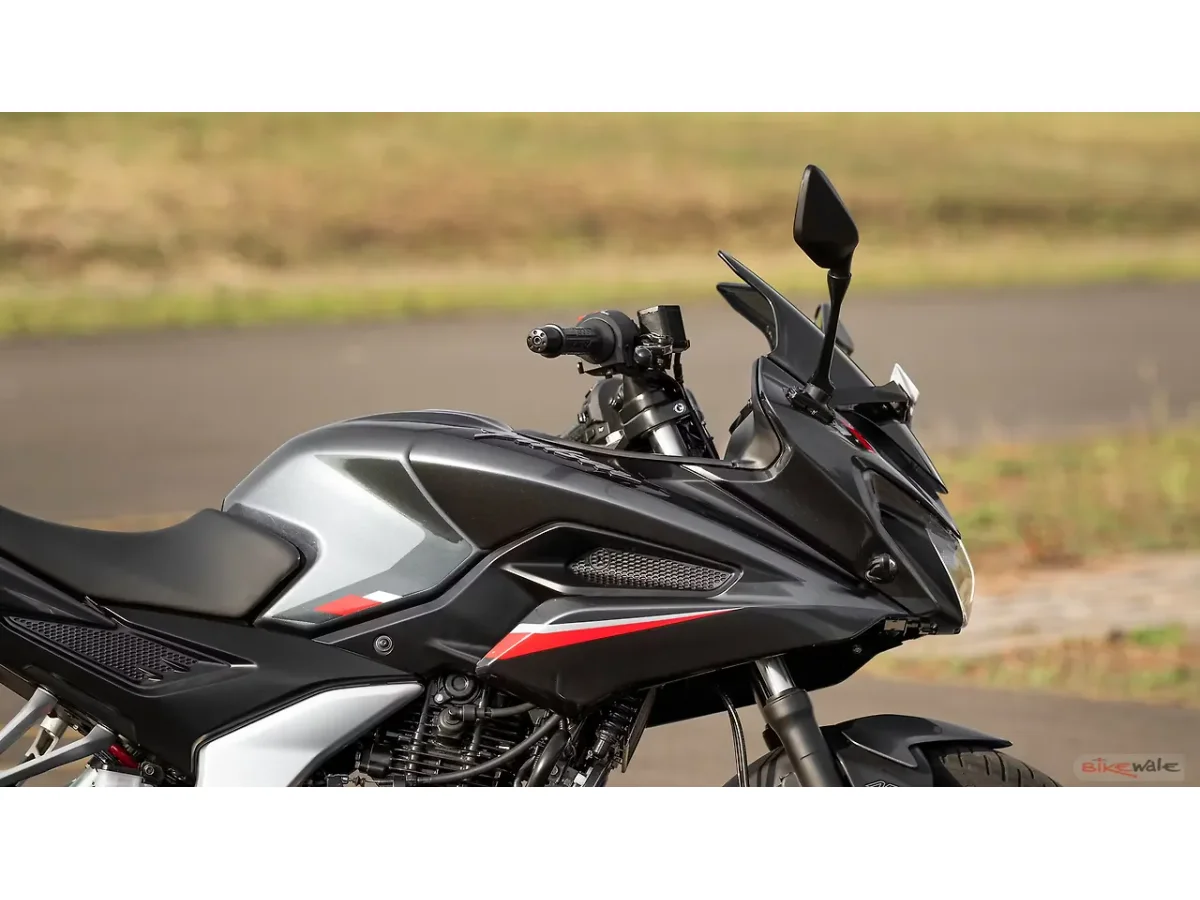 Bajaj Pulsar F250 gallery image 87