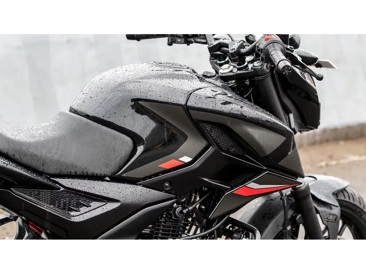 Bajaj Pulsar N160 - Branding Fuel Tank Decal