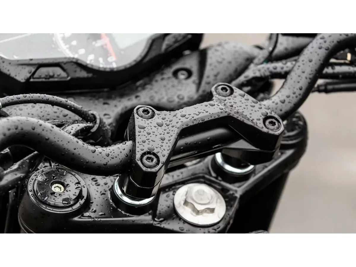 Bajaj Pulsar N160 - Handlebar Clamp