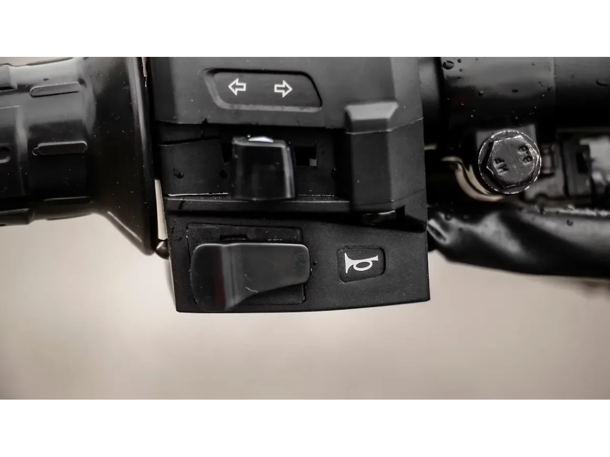 Bajaj Pulsar N160 - Horn Button