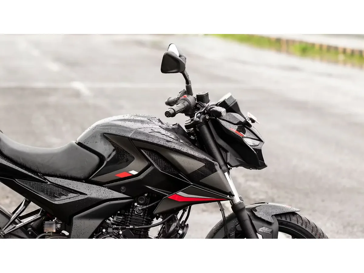 Bajaj Pulsar N160 - Side Fairing