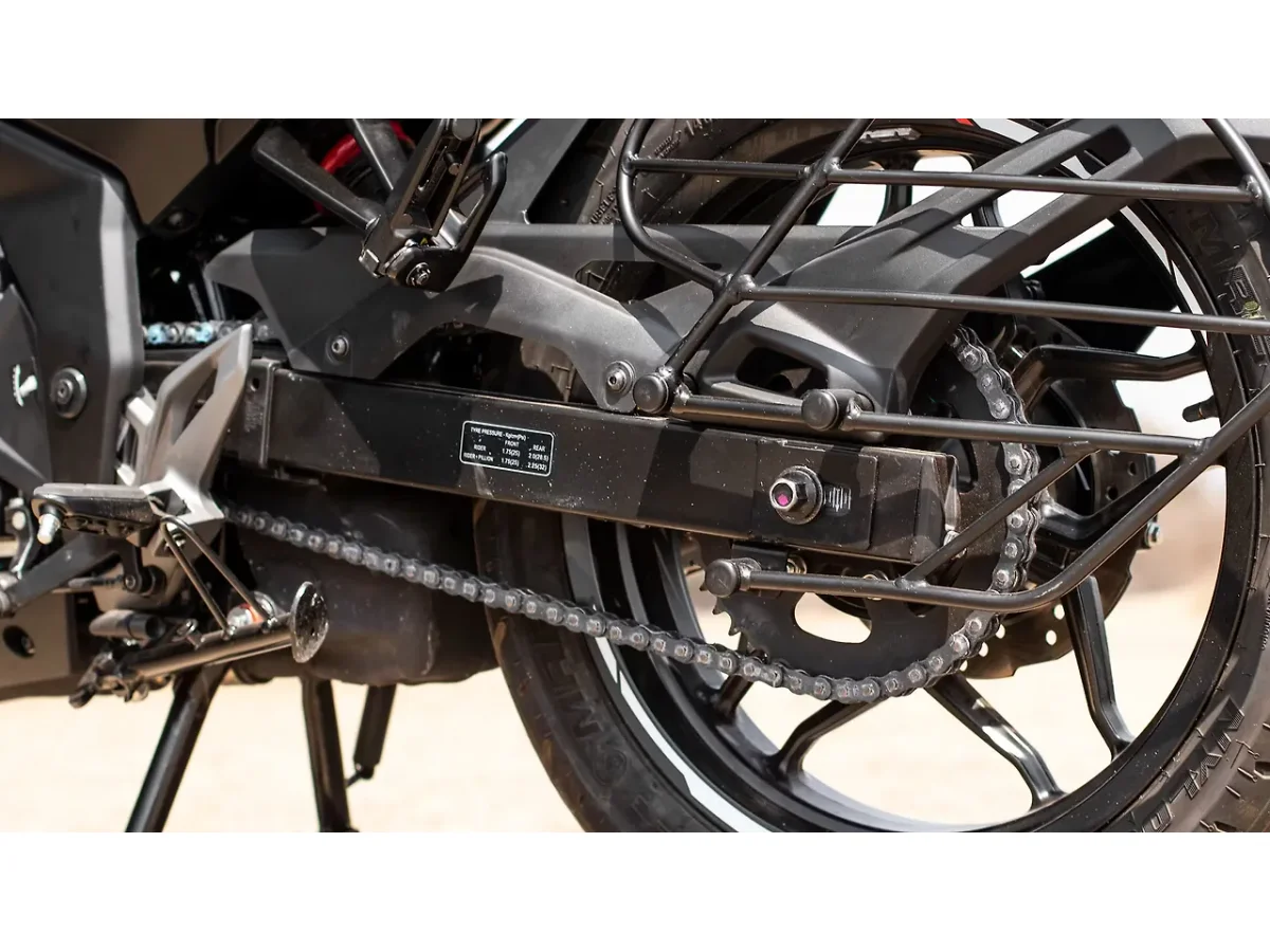Bajaj Pulsar N250 - Drive Chain And Sprocket