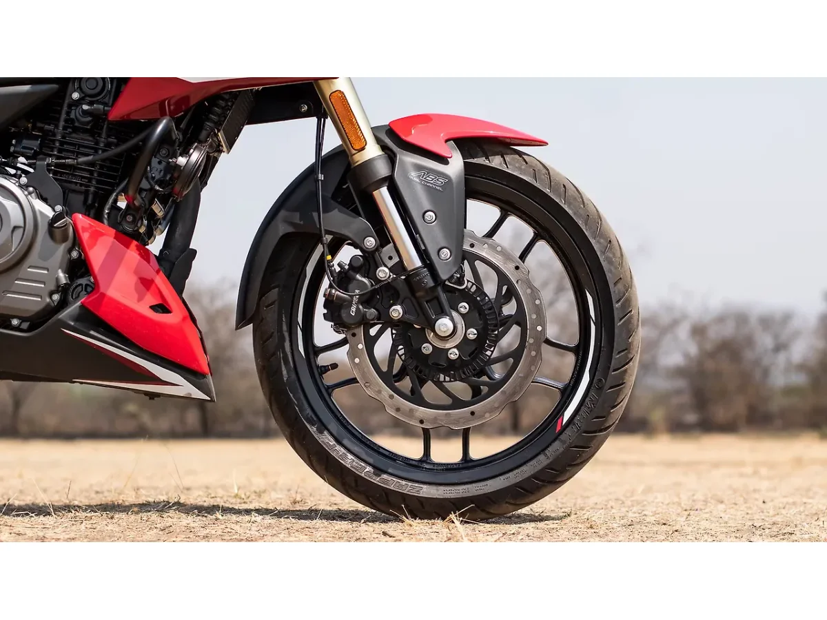Bajaj Pulsar N250 - Front Wheel