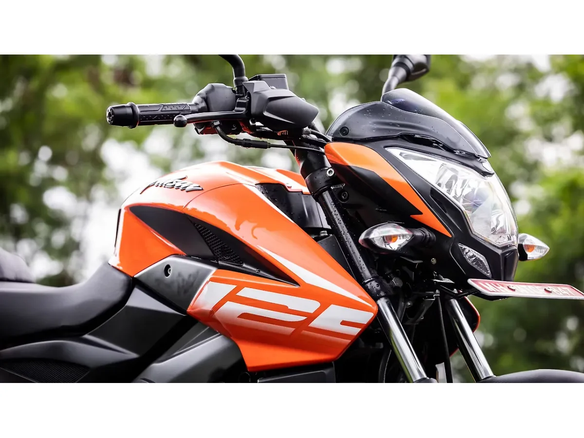 Bajaj Pulsar NS125 - Branding Fuel Tank Dacal
