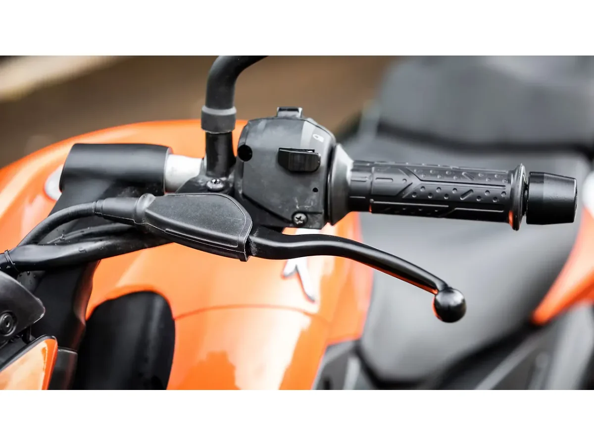 Bajaj Pulsar NS125 - Clutch Lever