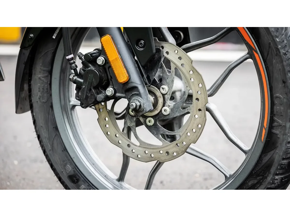 Bajaj Pulsar NS125 - Front Disc Brake