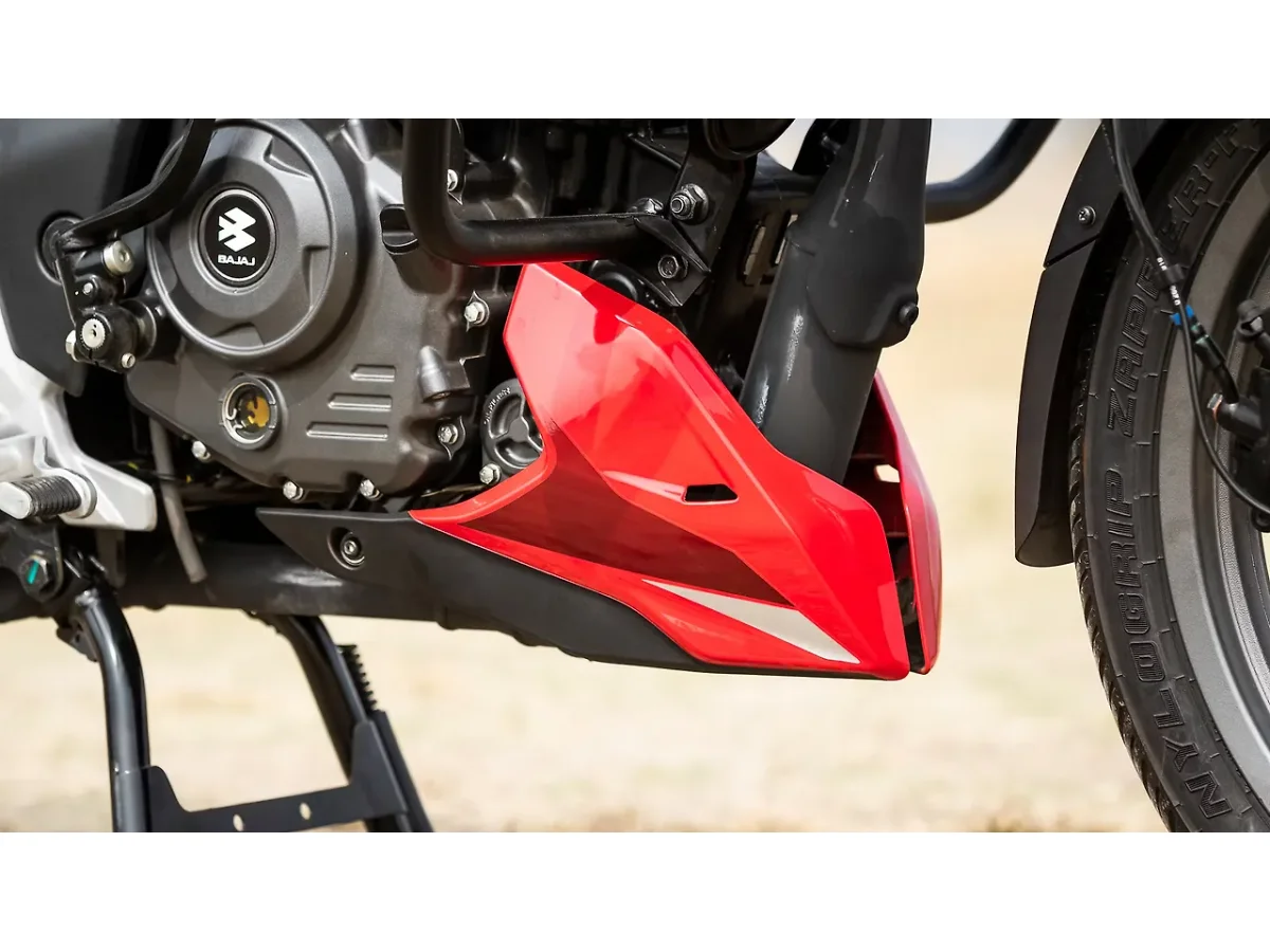 Bajaj Pulsar P150 - Engine Cowl