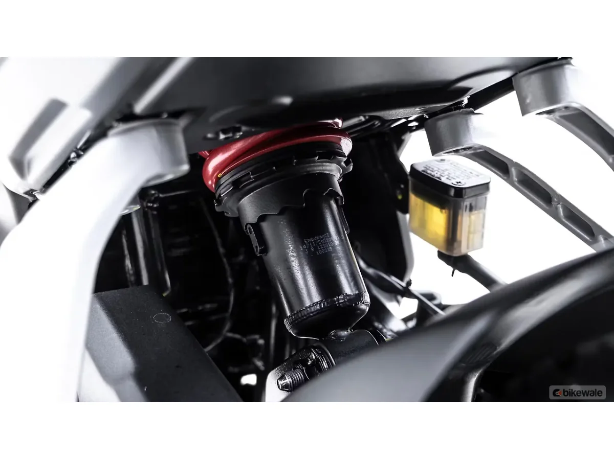 Bajaj Pulsar P150 - Rear Suspension