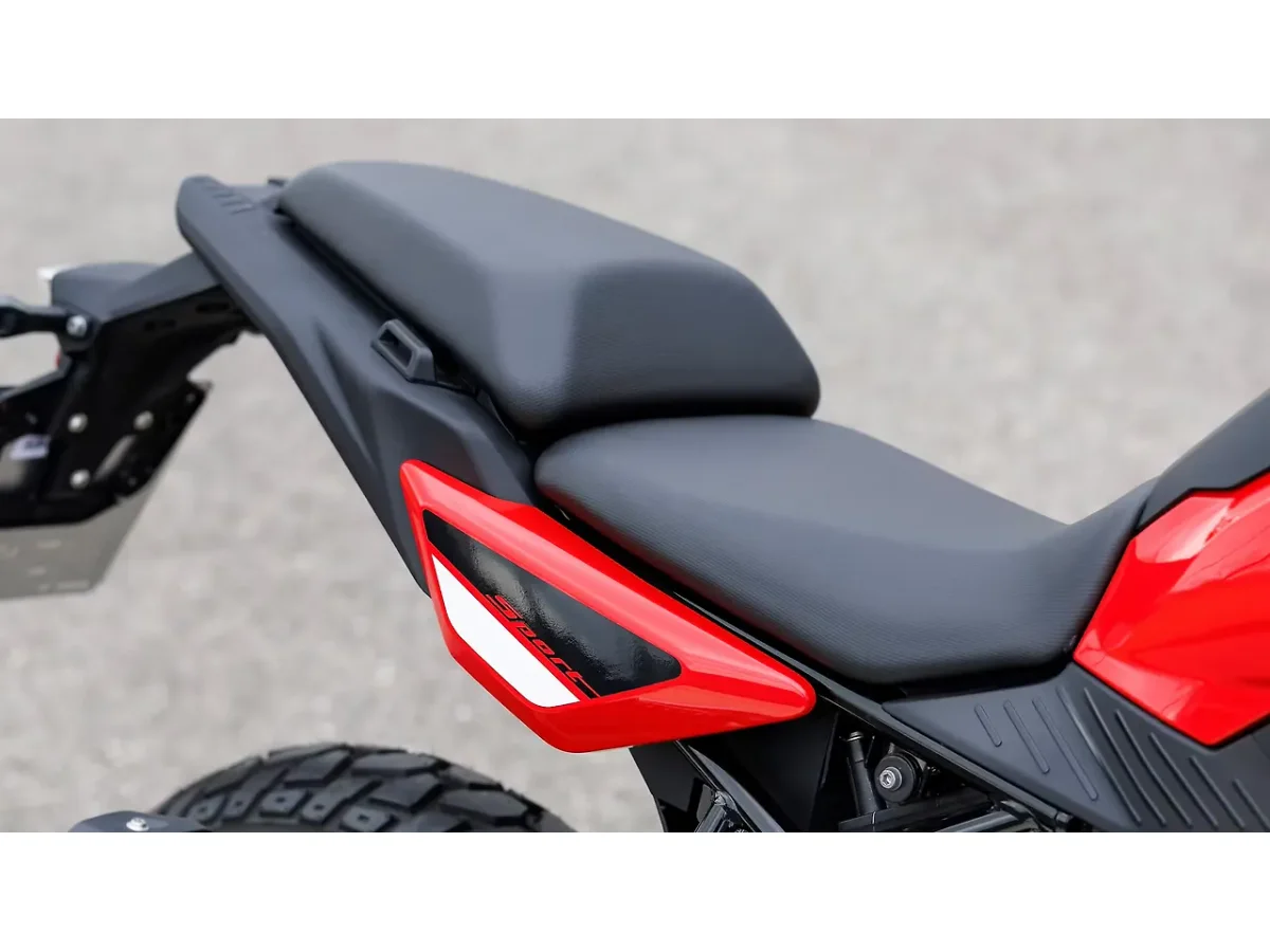 BMW F 450 GS - Seat
