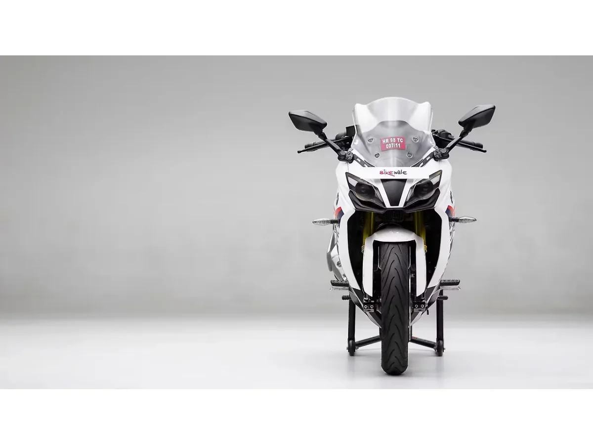 BMW G310 RR - Front View