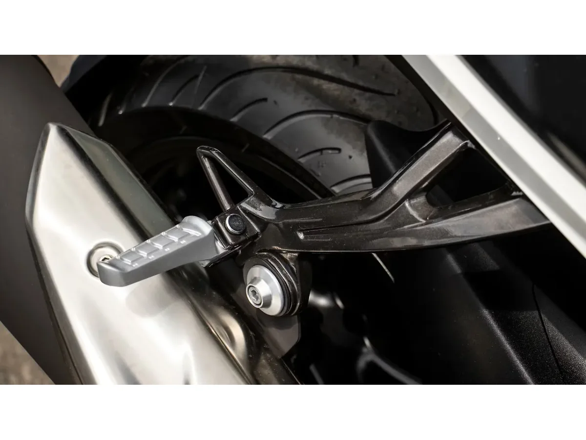 BMW G310 RR - Pillion Footrest