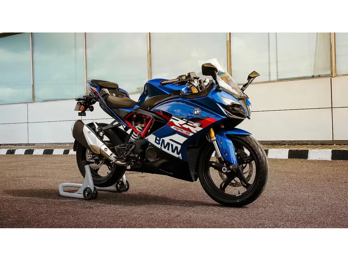 BMW G310 RR in Racing Blue Metallic colour - side profile