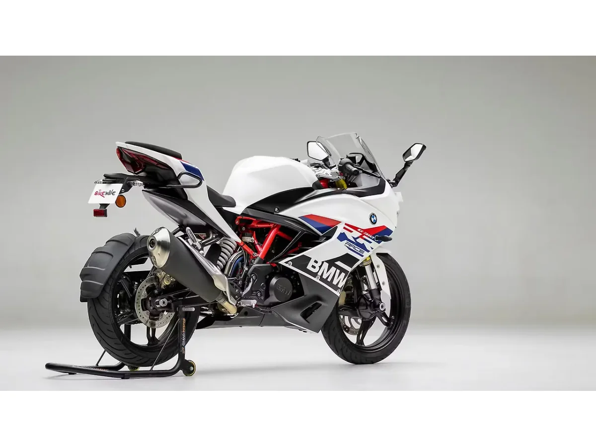 BMW G310 RR - Right Rear Three Quarter