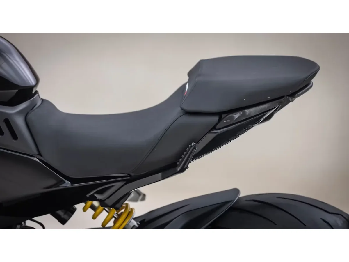 Ducati Diavel V4 - Bike Seat