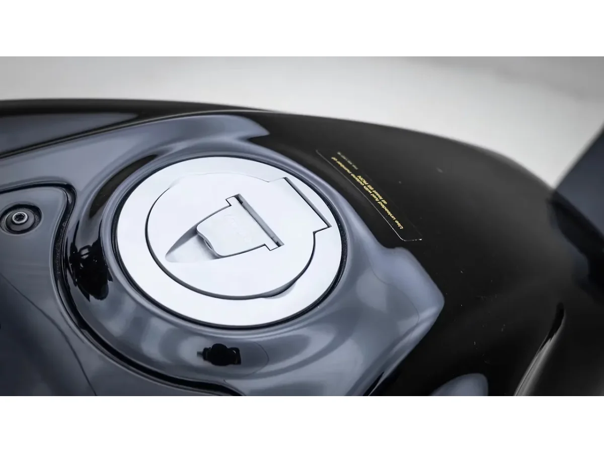 Ducati Diavel V4 - Closed Fuel Lid
