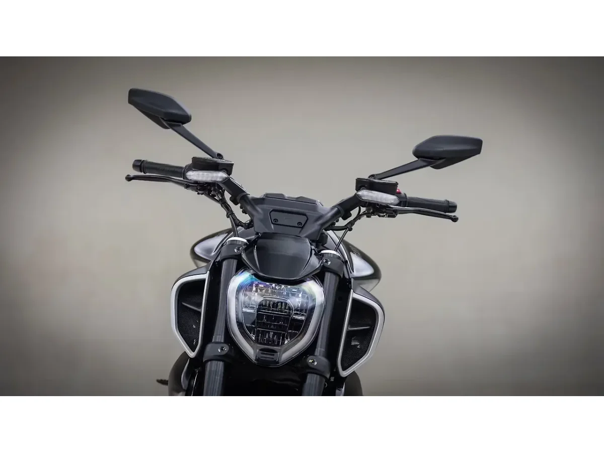 Ducati Diavel V4 - Front Fairing