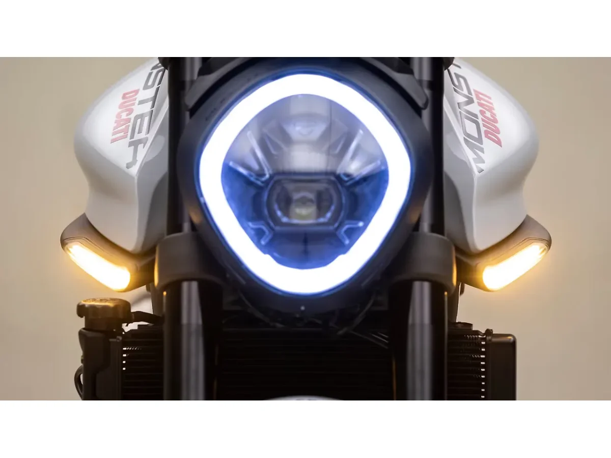 Ducati Monster - Daytime Running Lamp