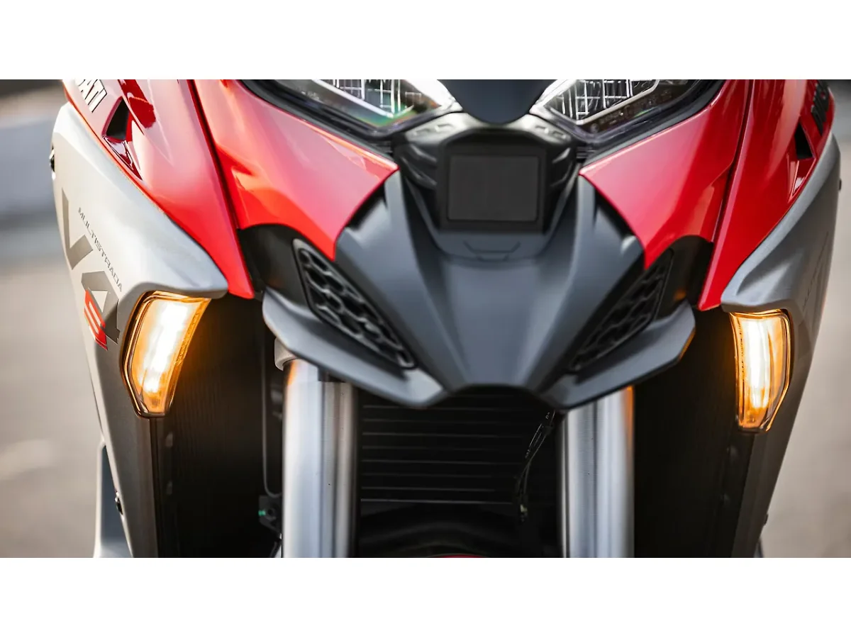 Ducati Multistrada V4 - Front Turn Indicators