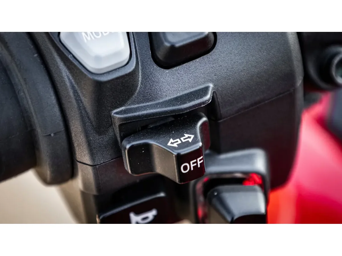 Ducati Multistrada V4 - Turn Indicators Switch