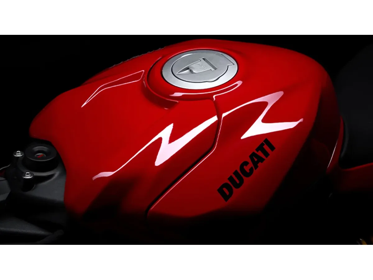 Ducati Panigale V2-2025 Closed Fuel Lid