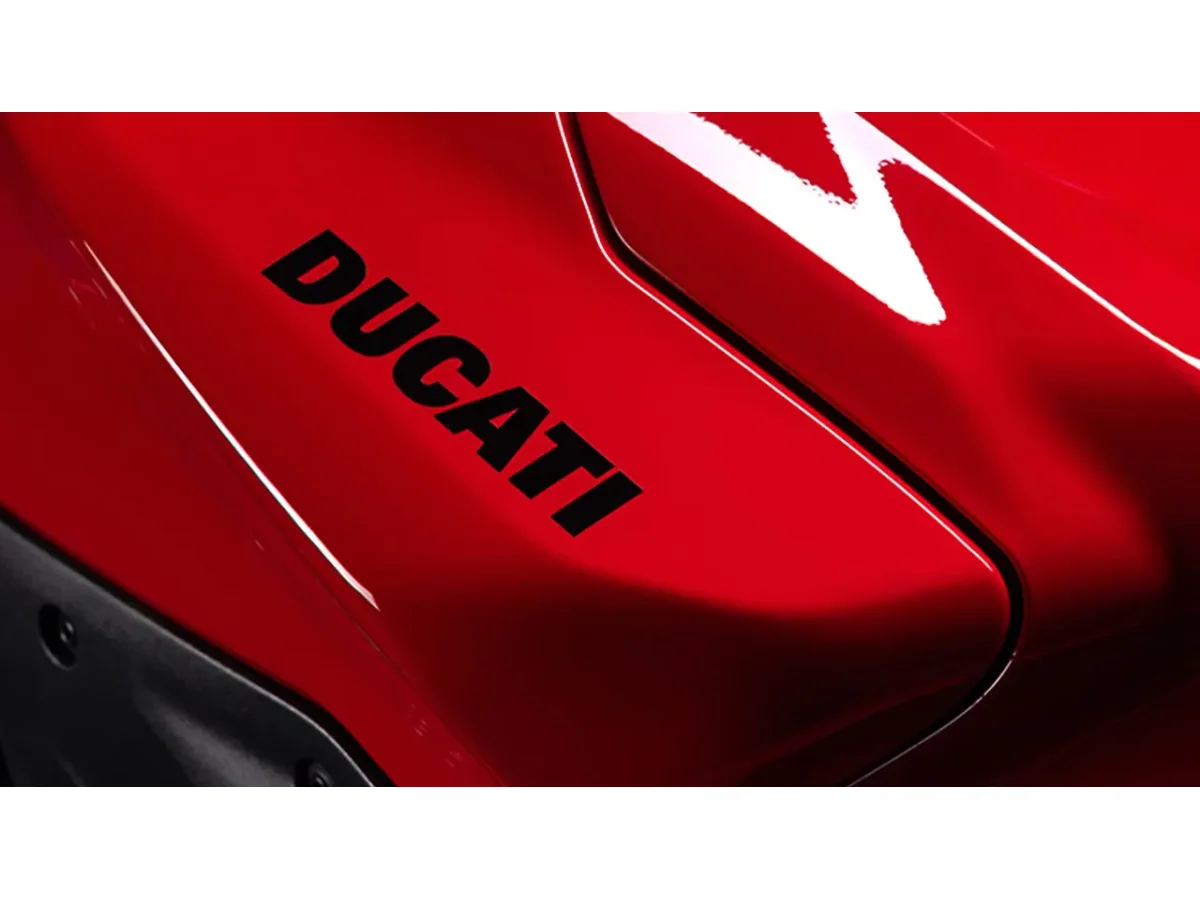 Ducati Streetfighter V2 - Branding Fuel Tank Decal