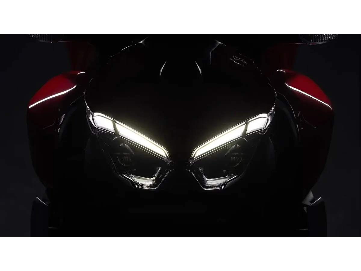Ducati Streetfighter V2 - Head Light
