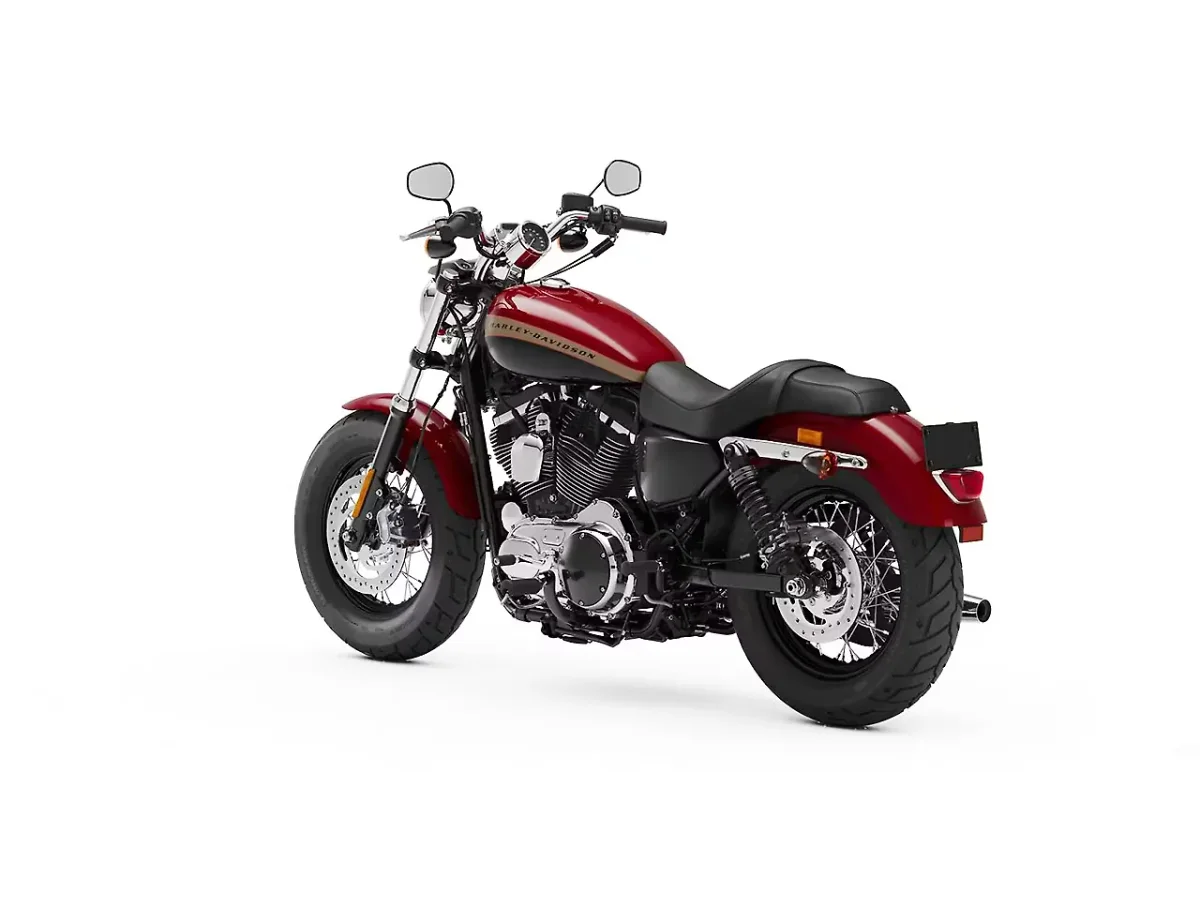 Harley-Davidson 1200 Custom 3/4 side View