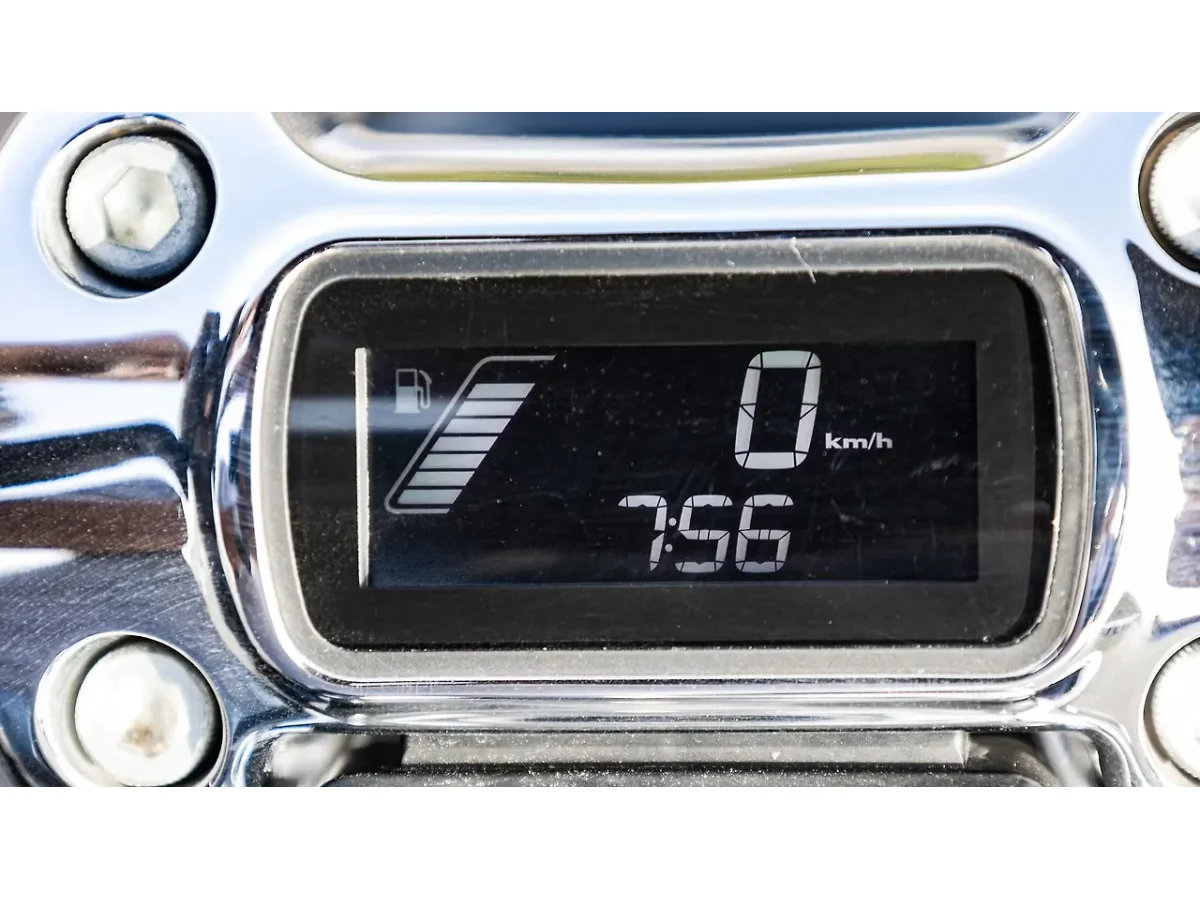 Harley-Davidson Breakout - Clock