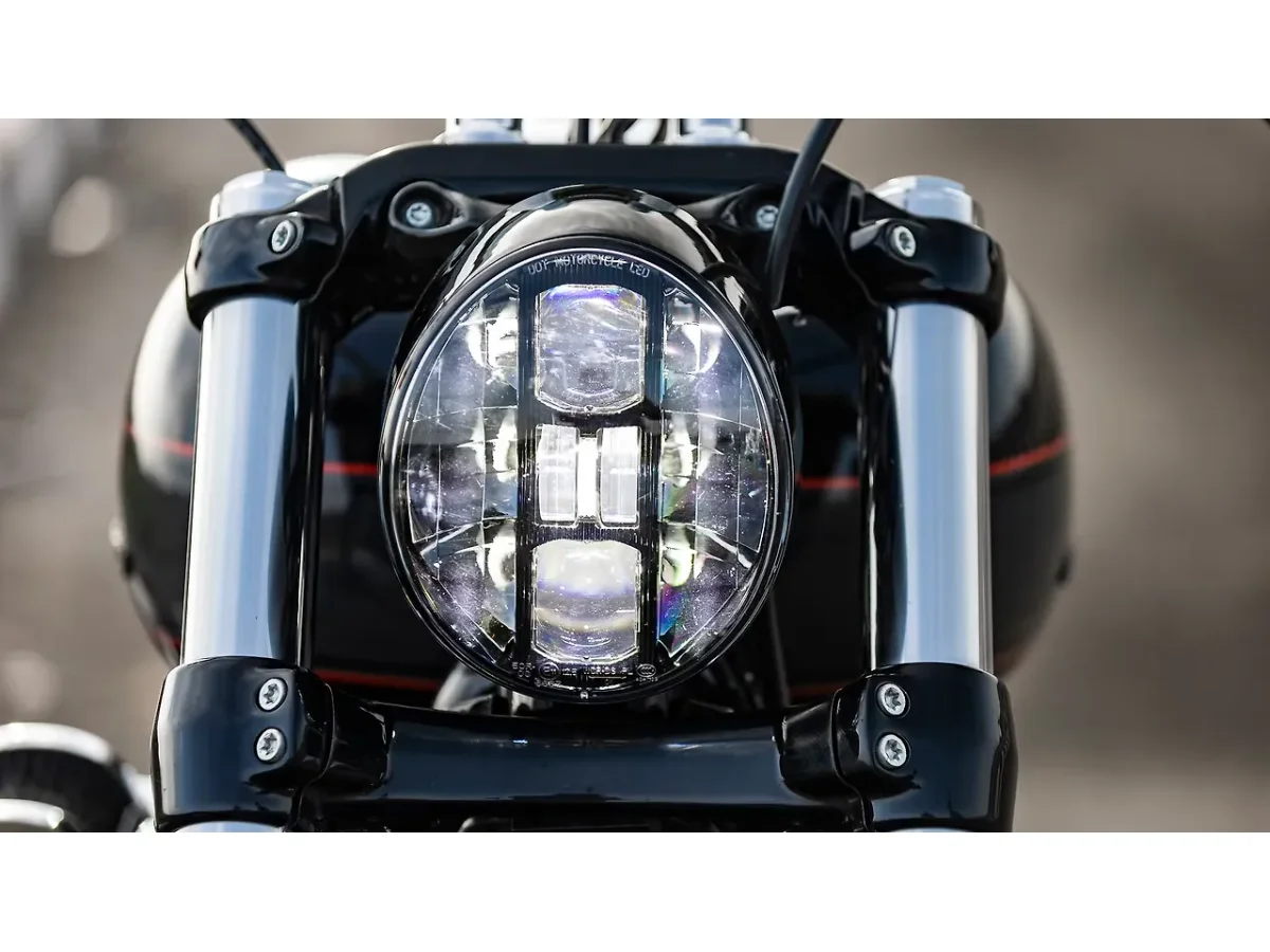 Harley-Davidson Breakout - Daytime Running Lamp
