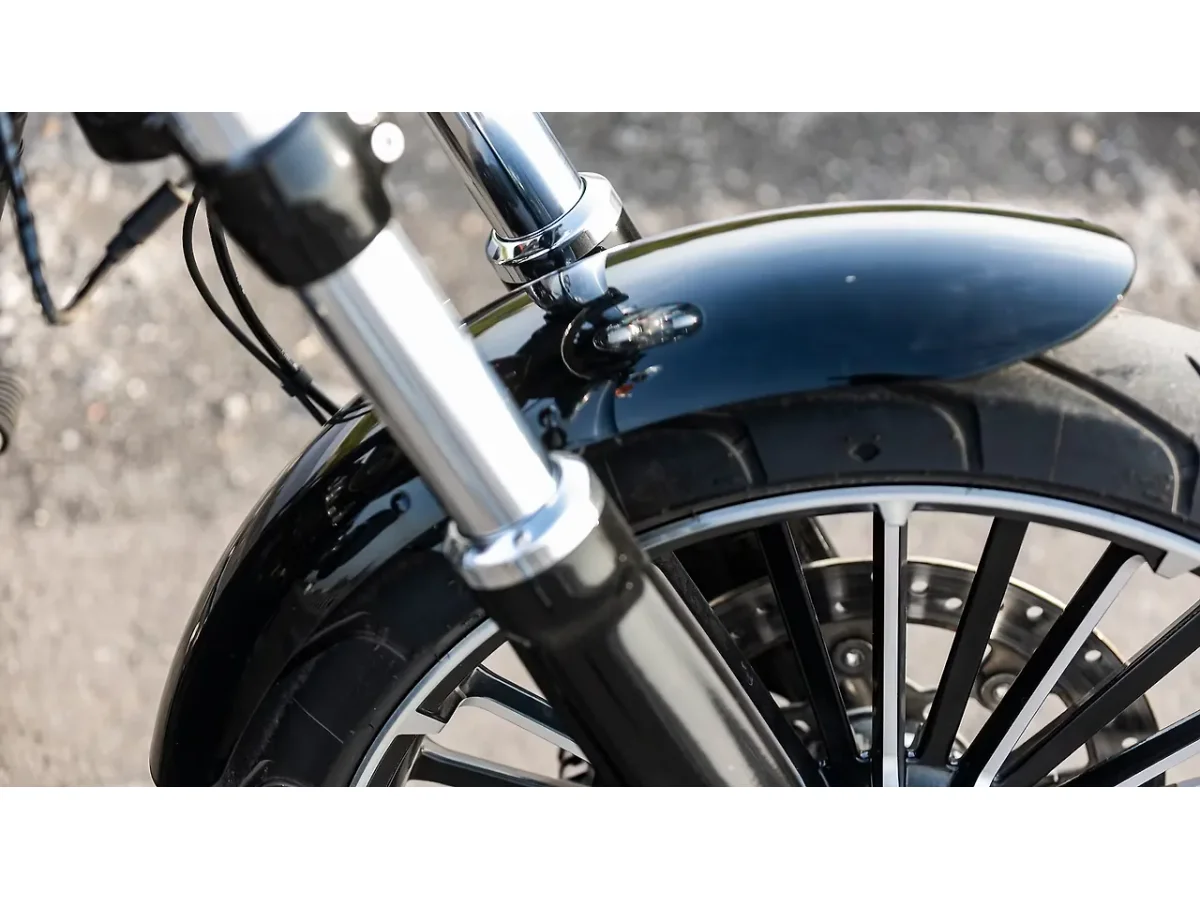 Harley-Davidson Breakout - Front Suspension