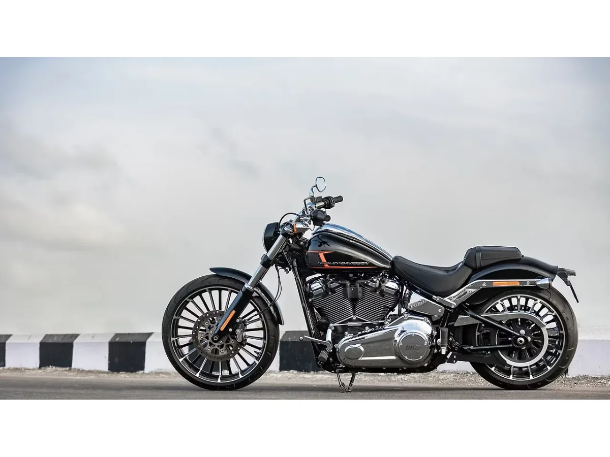 Harley-Davidson Breakout - Left Side View