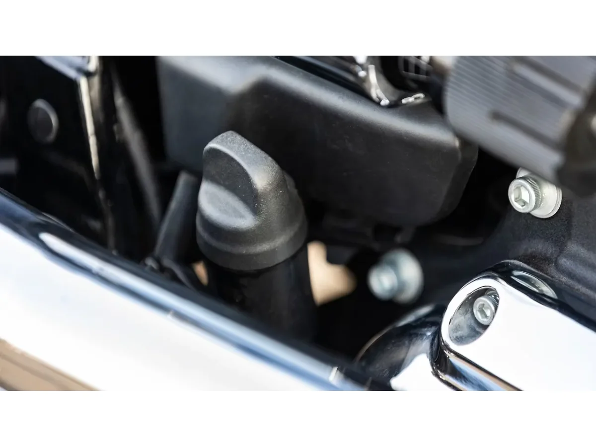 Harley-Davidson Breakout - Oil Cap Dipstick