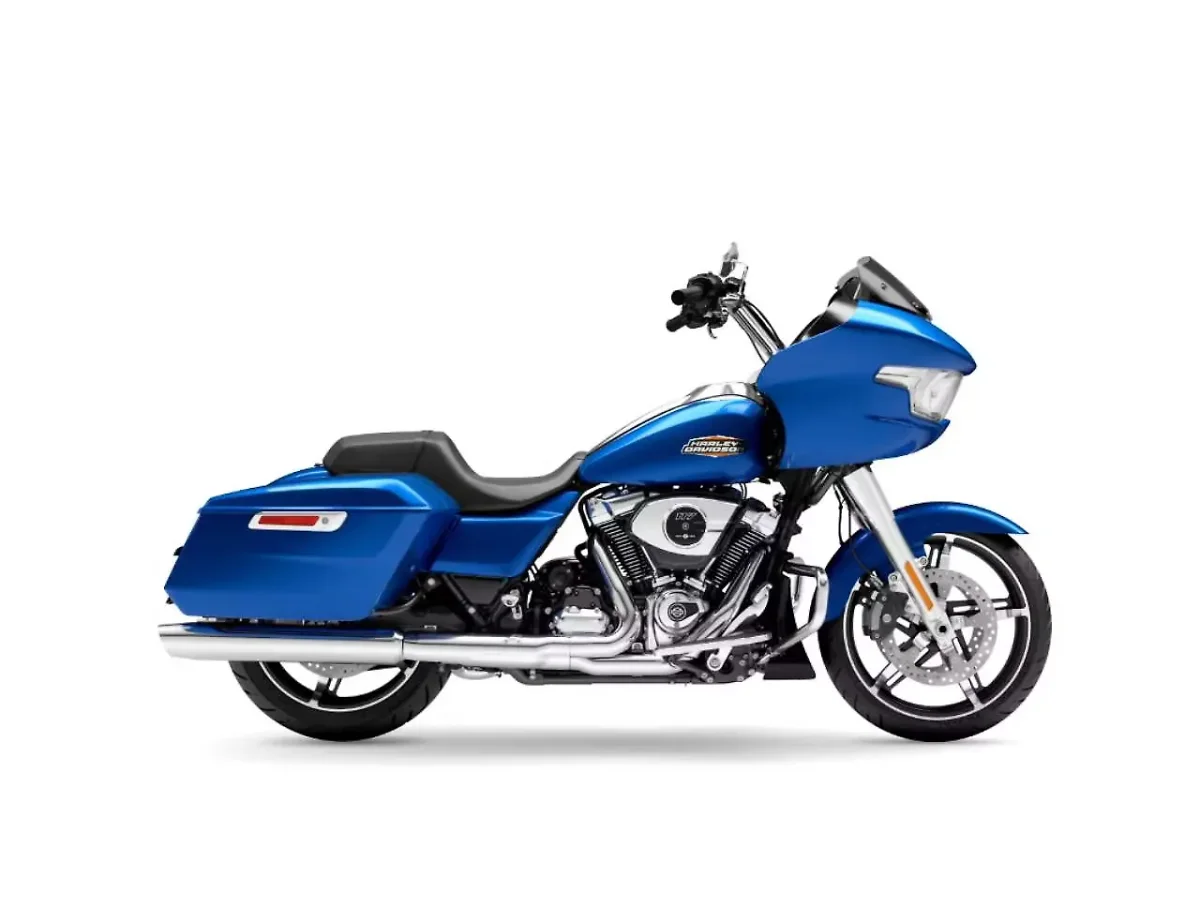 Harley-Davidson Road Glide in Blue Burst colour - side profile
